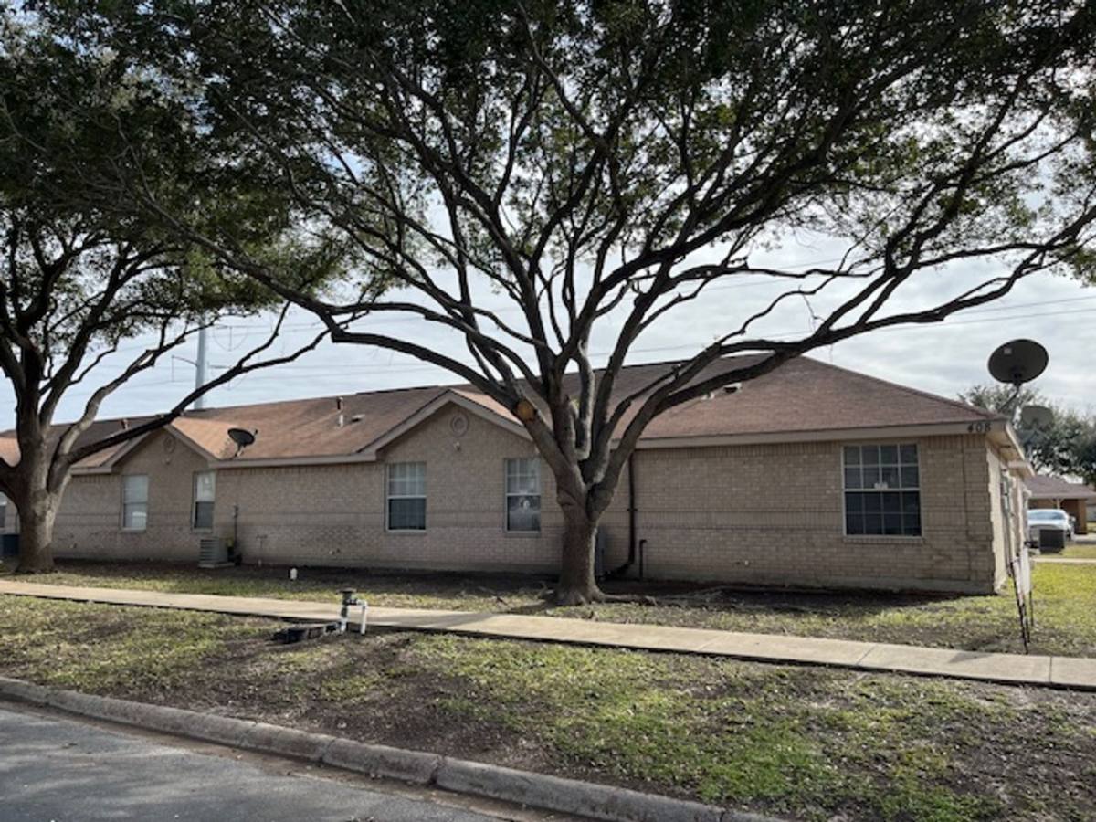 Apartment for rent at 408 E Ulex Ave, McAllen, TX 78504