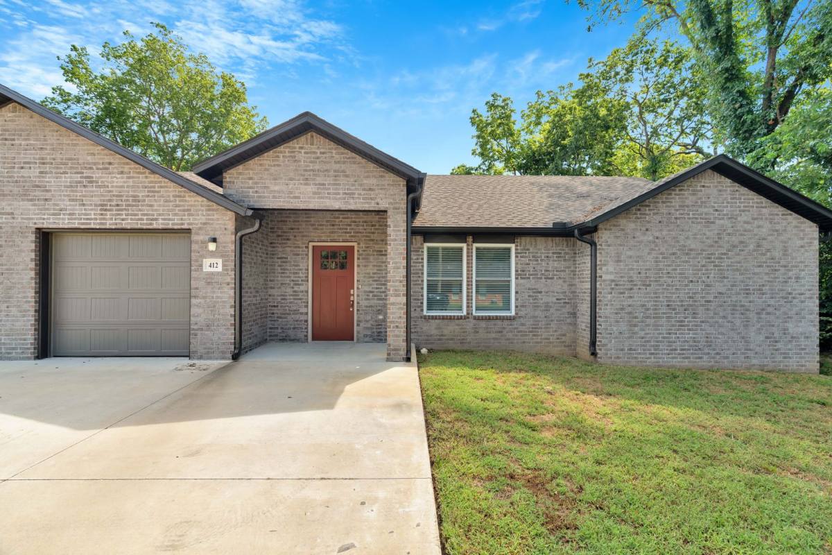 House for rent at 410 S Byers Ave, Gentry, AR 72734