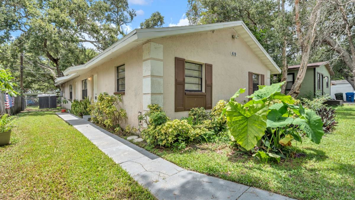 House for rent at 619 2nd Ave NE, Largo, FL 33770