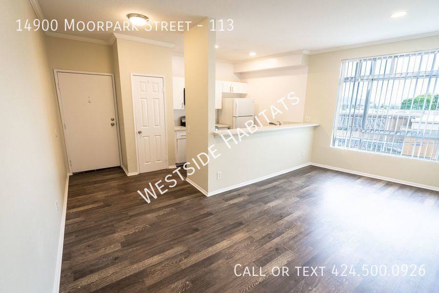 Apartment for rent at 14900 Moorpark St #113, Sherman Oaks, CA 91403
