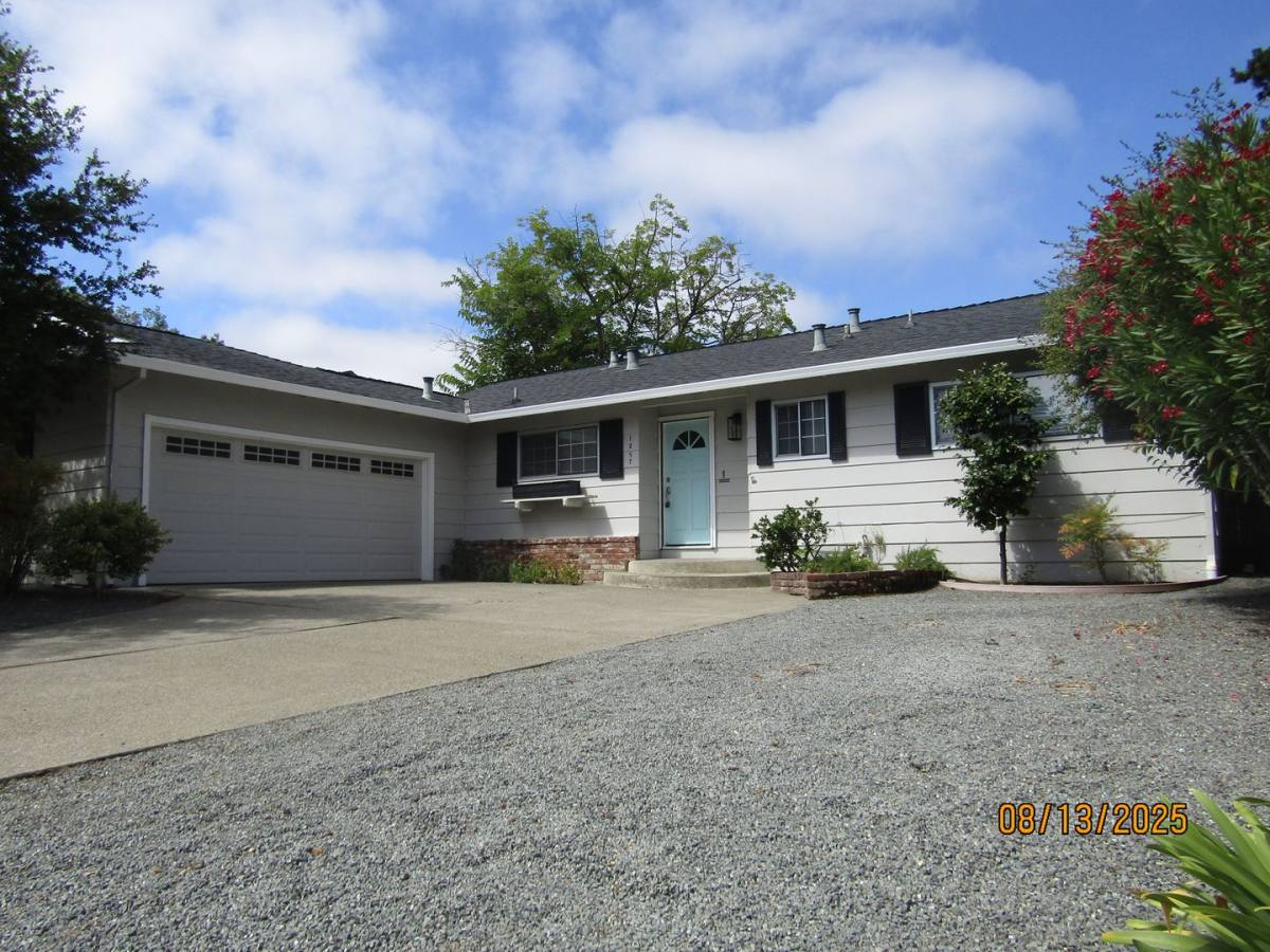 House for rent at 1257 Saint Francis Rd, Santa Rosa, CA 95409
