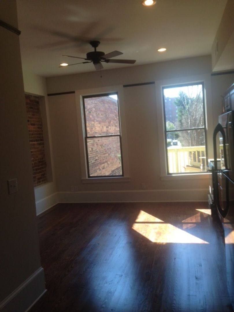 Apartment for rent at 1022-1026 Broad St, Augusta, GA 30901