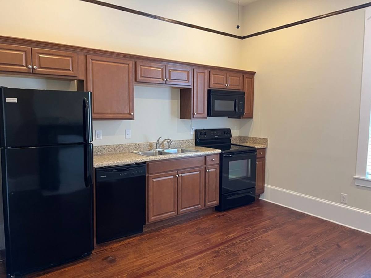 Apartment for rent at 1022-1026 Broad St, Augusta, GA 30901