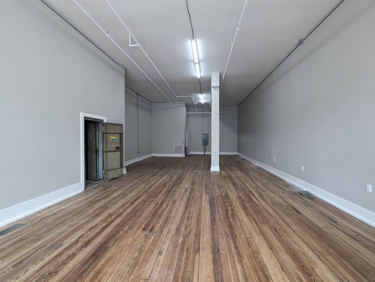 Apartment for rent at 151 W Main St, Batesville, AR 72501