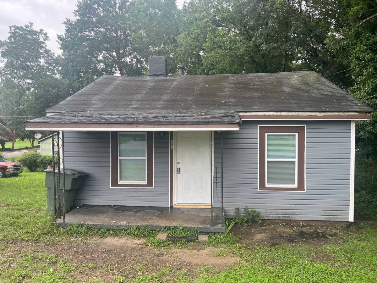 House for rent at 806 Pryor St, Gastonia, NC 28052