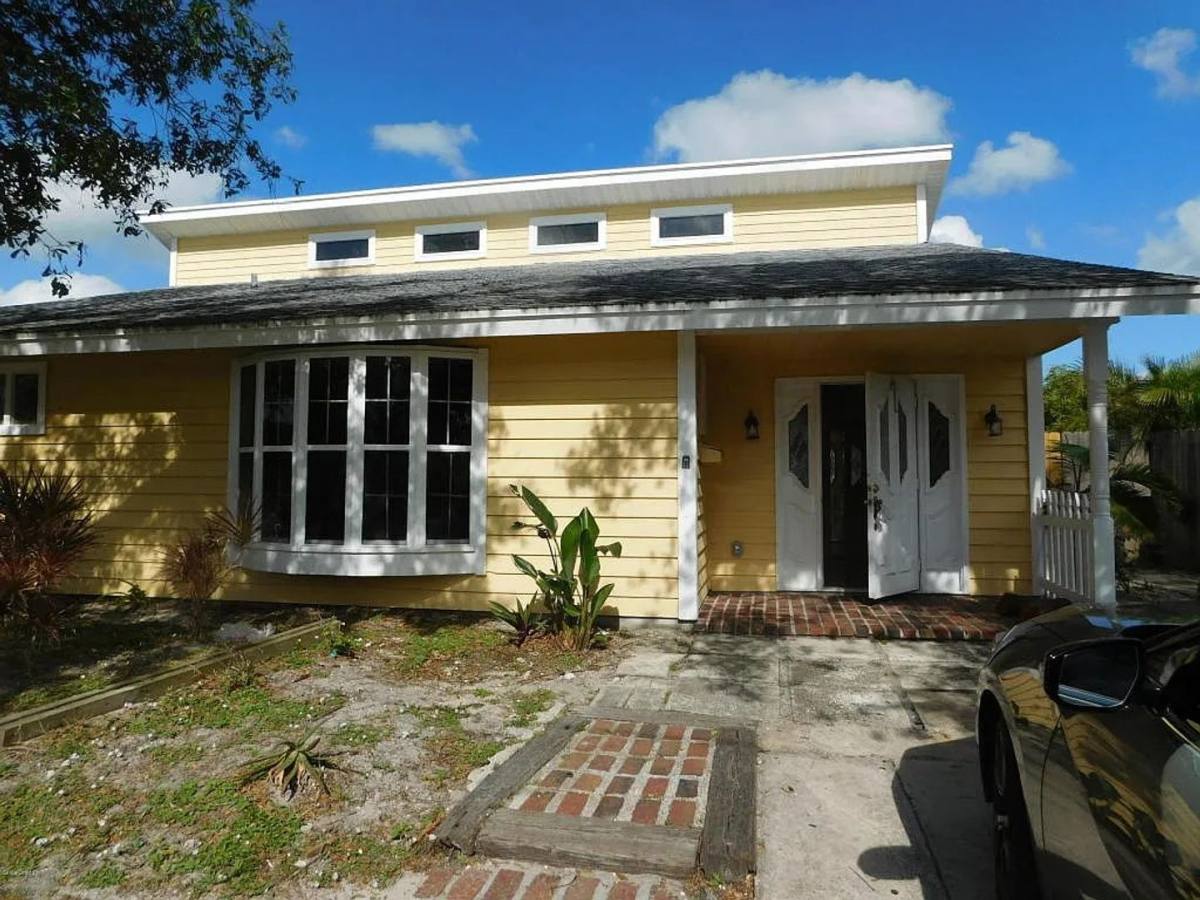 House for rent at 134 Honeysuckle Lane, Melbourne, FL 32901