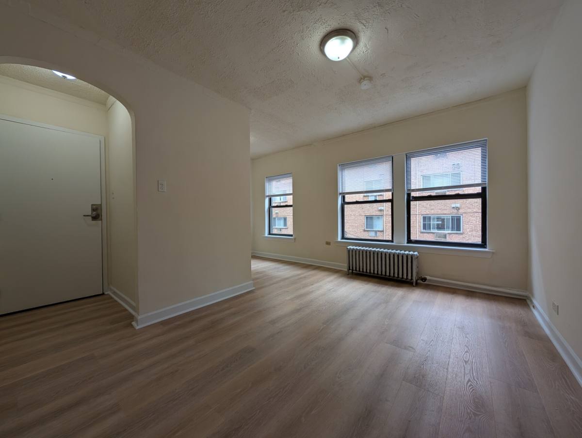 House for rent at 5417 N Kenmore, Chicago, IL 60640