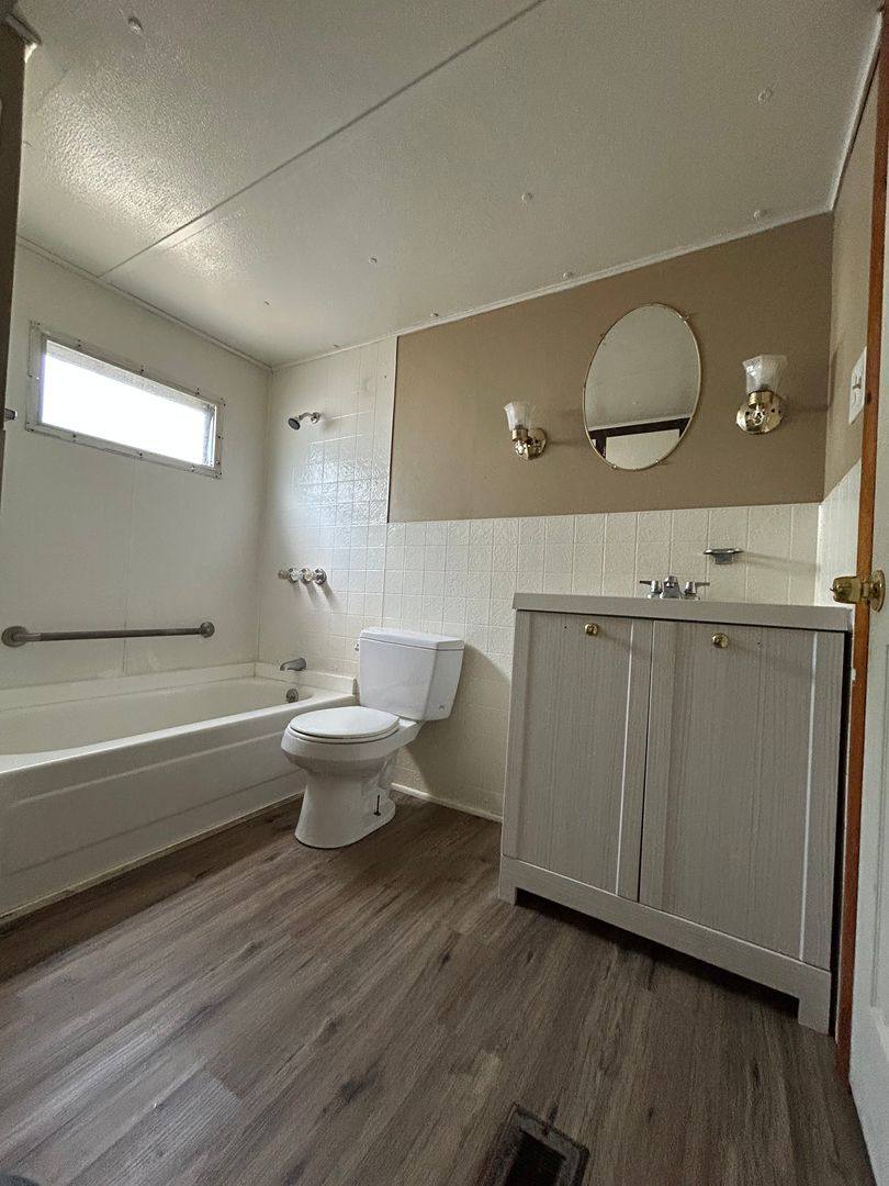 Apartment for rent at 17 Pleasant St, Oakland, ME 04963