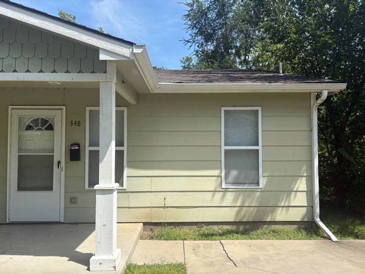 Apartment for rent at 348-350 N Richmond, Wichita, KS 67203