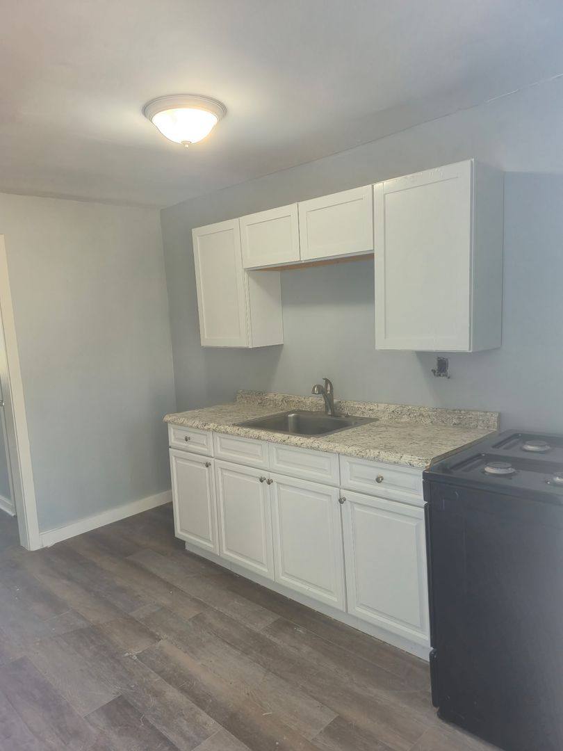 Apartment for rent at 28-36 Chapman Place, Tonawanda, NY 14150