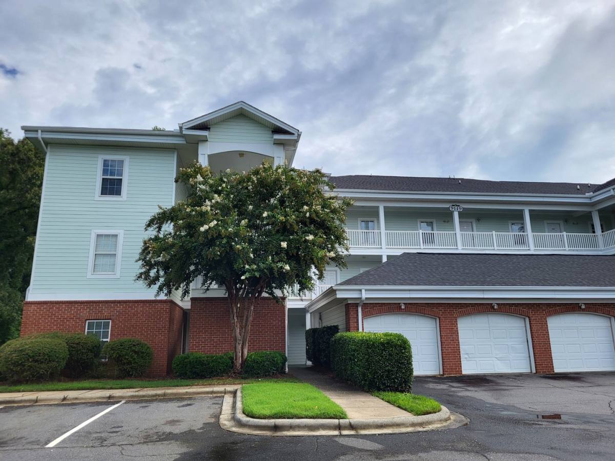 Apartment for rent at 9163 Meadow Vista Rd, Charlotte, NC 28213