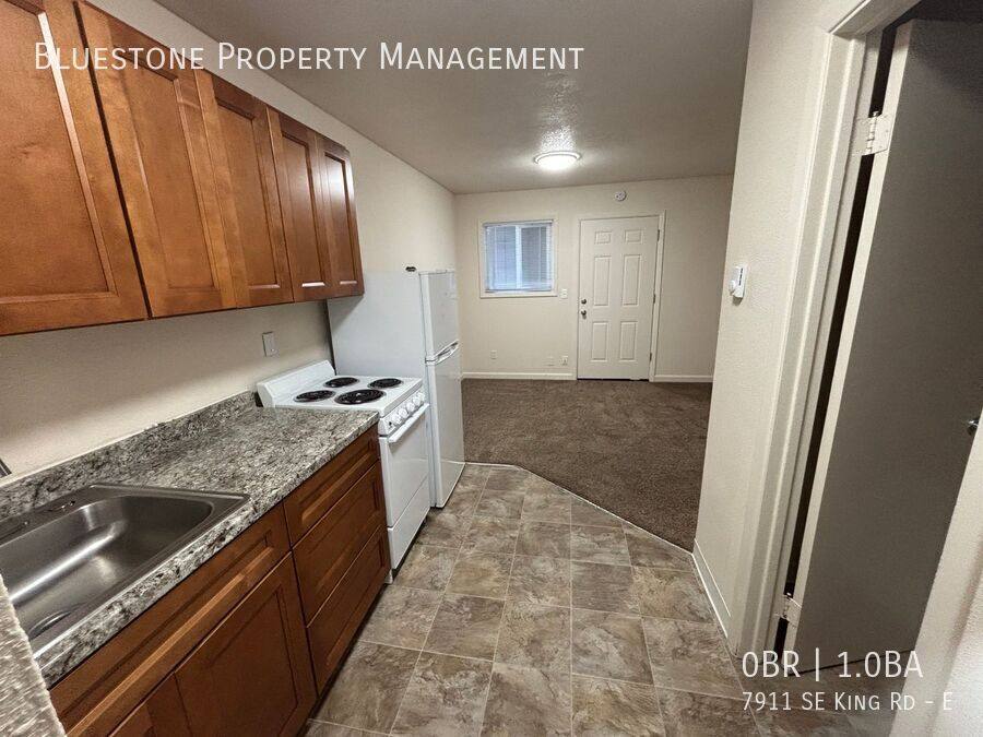 Apartment for rent at 7911 SE King Rd E, Portland, OR 97222