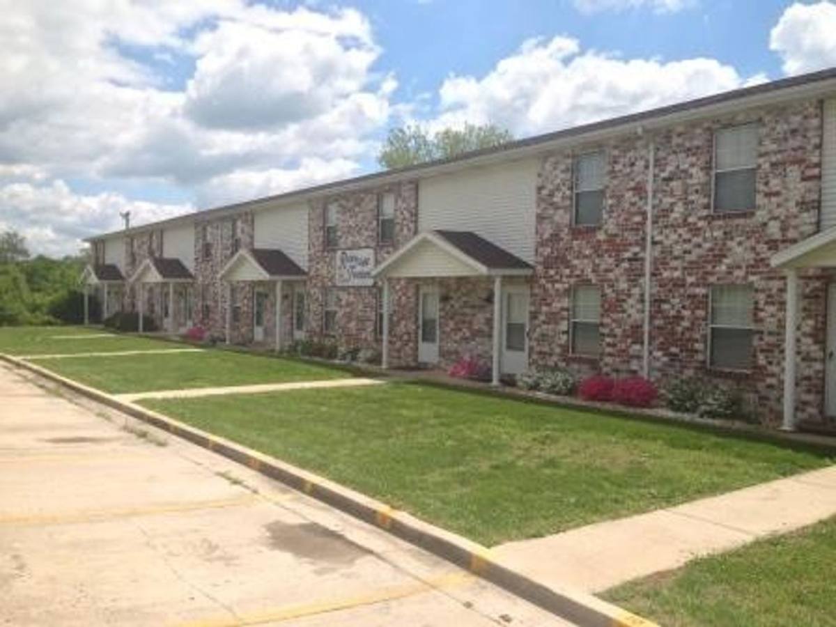 Apartment for rent at 1300 W Hall, Ozark, MO 65721