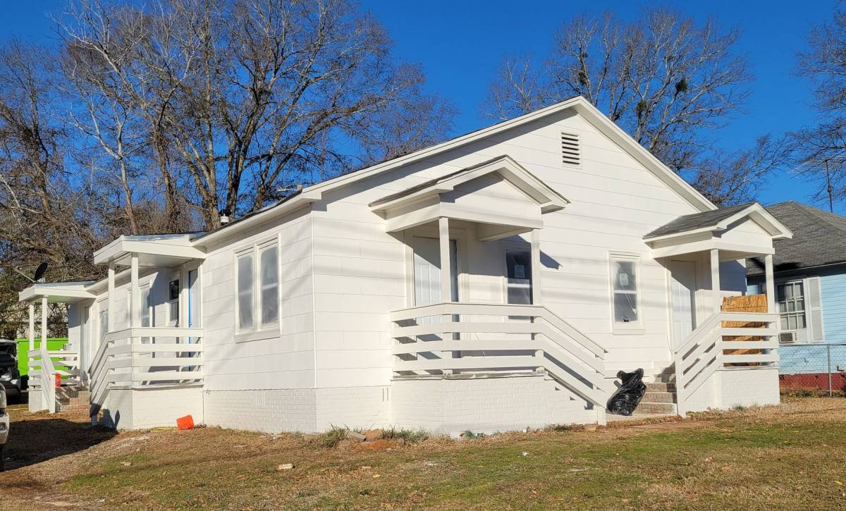 Apartment for rent at 512 S Greenwood St, Lagrange, GA 30240