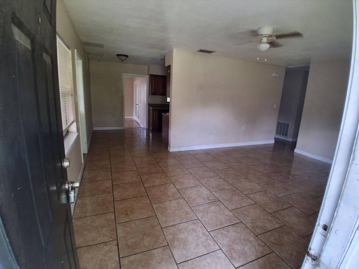 House for rent at 1343 Sunset Ave, Lakeland, FL 33801