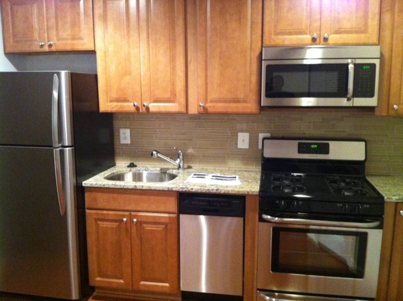 Apartment for rent at 1629 L St NE, Washington, DC 20002