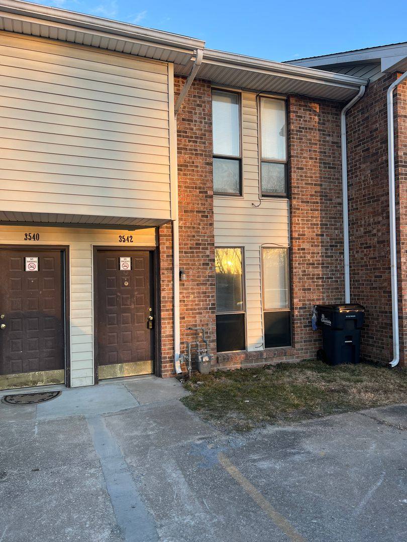 Apartment for rent at 3540 - 3546 S Scott Blvd, Columbia, MO 65203