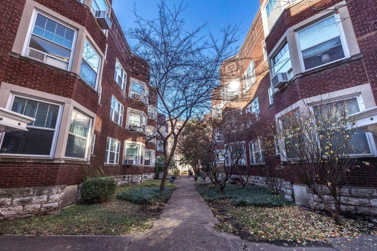 Apartment for rent at 1245 S 4th St, Louisville, KY 40203