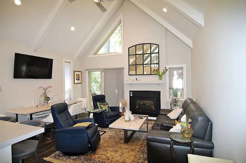 Townhouse for rent at 989 Tahoe Blvd, Incline Village, NV 89451