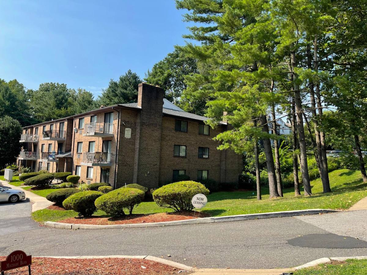 Apartment for rent at 1000 Macdade Blvd, Chester, PA 19013