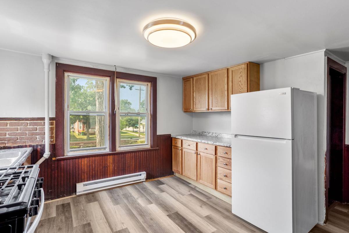 Apartment for rent at 1100 N Van Buren St, Green Bay, WI 54302