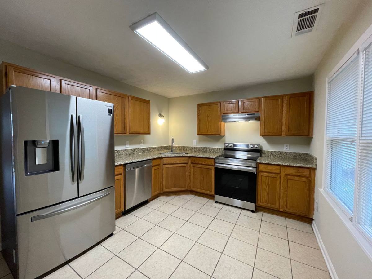 Apartment for rent at 363 E Jefferson St, Madison, GA 30650