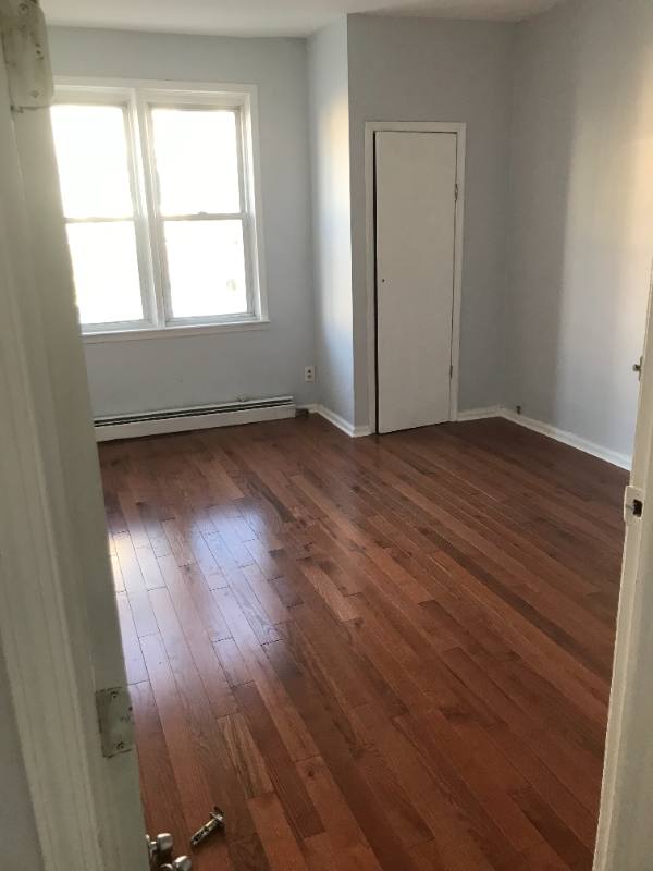 Townhouse for rent at 1050 Anna Ave, Elizabeth, NJ 07201