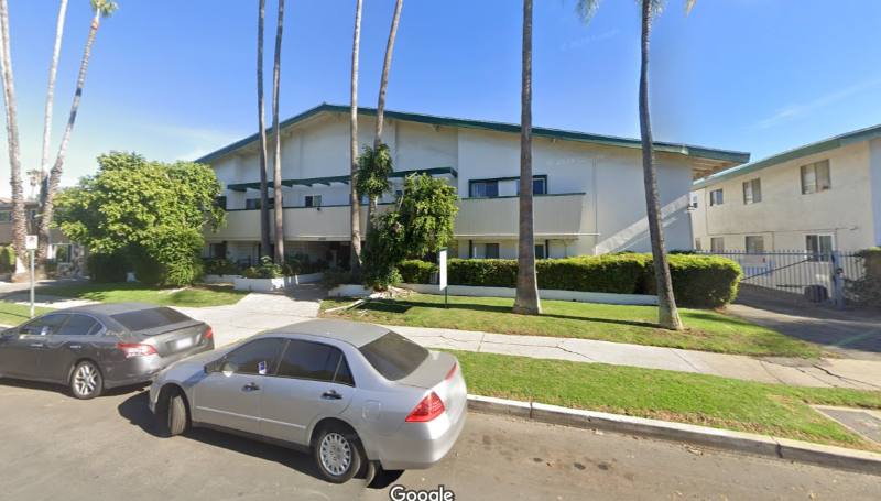Apartment for rent at 4450 Murietta Ave #9, Sherman Oaks, CA 91423