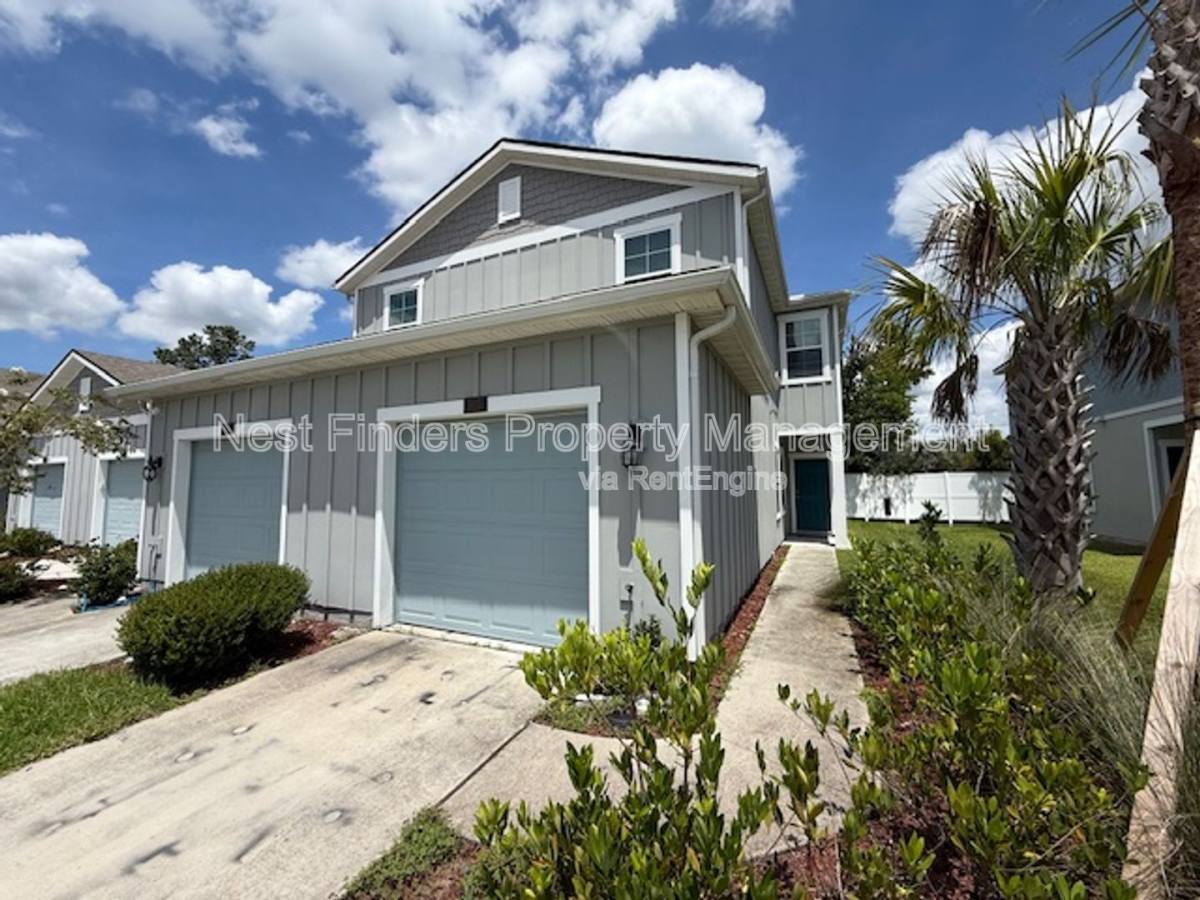 Townhouse for rent at 905 Observatory Parkway, Jacksonville, FL 32218