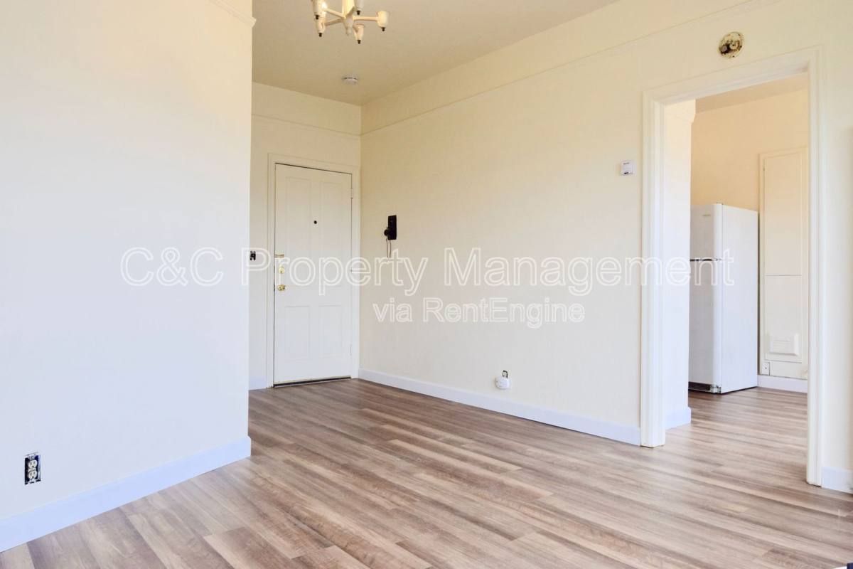Apartment for rent at 335 Soledad St #8, Salinas, CA 93901