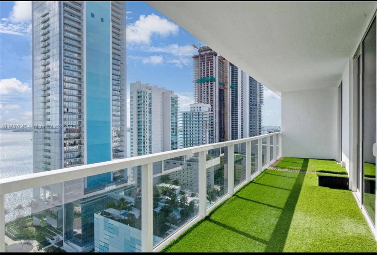 Condo for rent at 600 NE 27th St #2100, Miami, FL 33137
