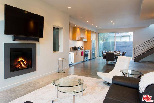 House for rent at 709 Flower Ave, Venice, CA 90291