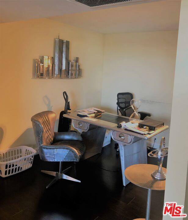House for rent at 10535 Wilshire Blvd #1411, Los Angeles, CA 90024