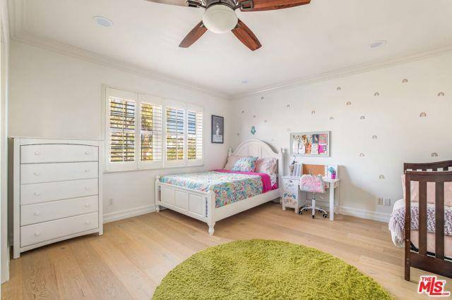 House for rent at 3942 Glenridge Dr, Sherman Oaks, CA 91423