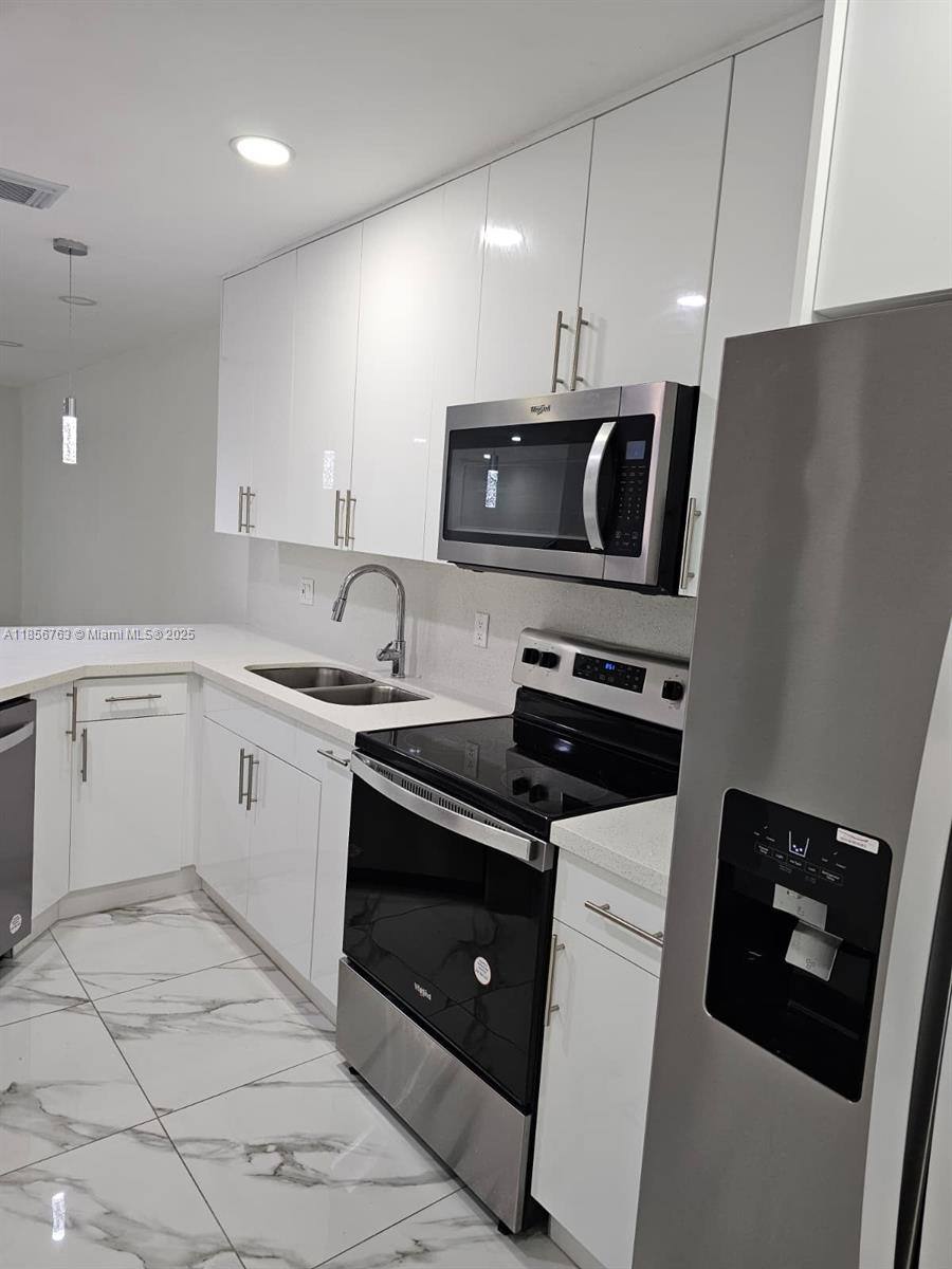 Townhouse for rent at 6405 W 27th Lane #15, Hialeah, FL 33016