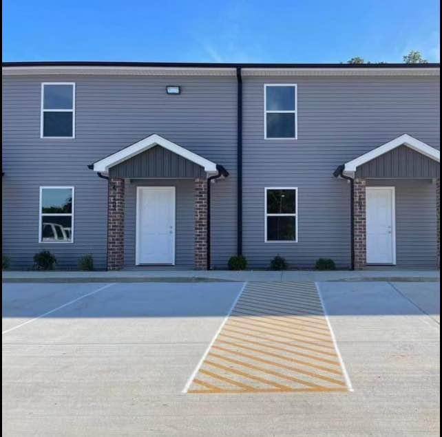Townhouse for rent at 211 Cane Creek Lane #103, Jackson, MO 63755