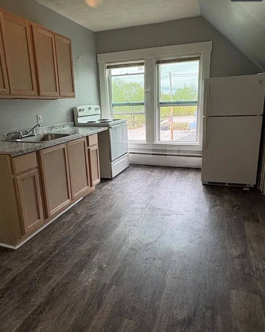 Apartment for rent at 37 Maple St #10, Newport, NH 03773