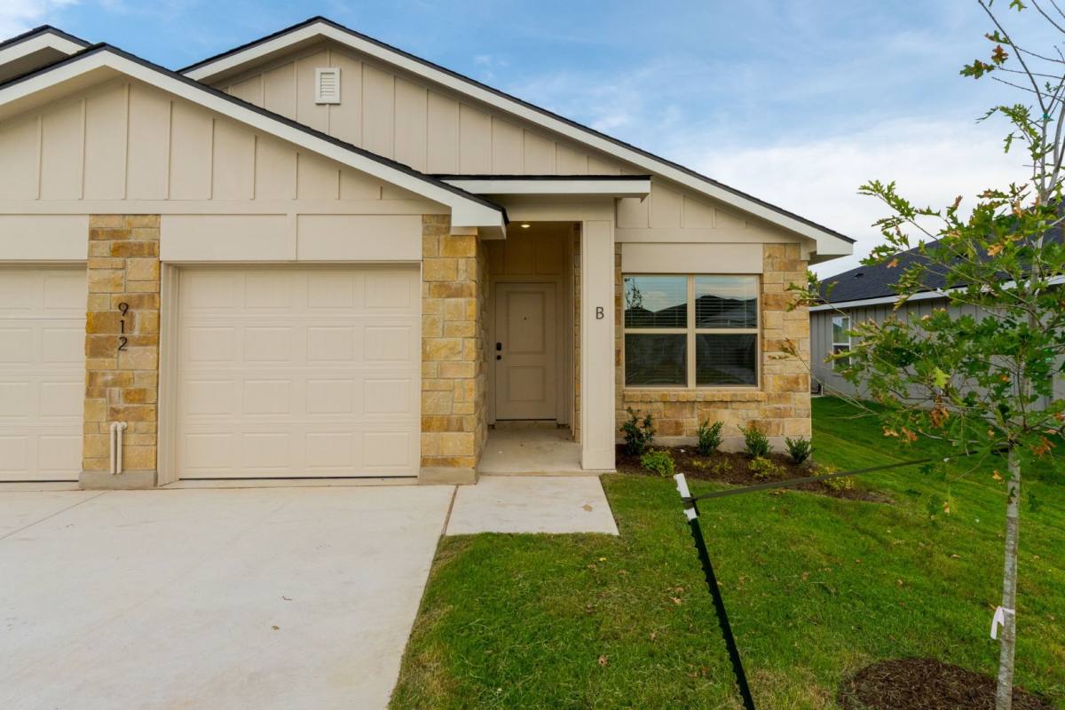 Apartment for rent at 912 Cherry Laurel Lane #B, Killeen, TX 76543