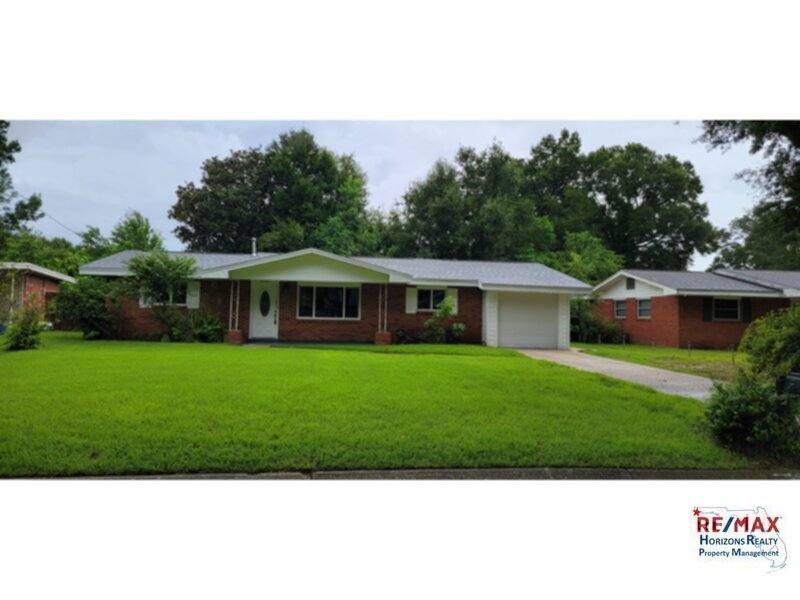 House for rent at 6750 Data St, Pensacola, FL 32504