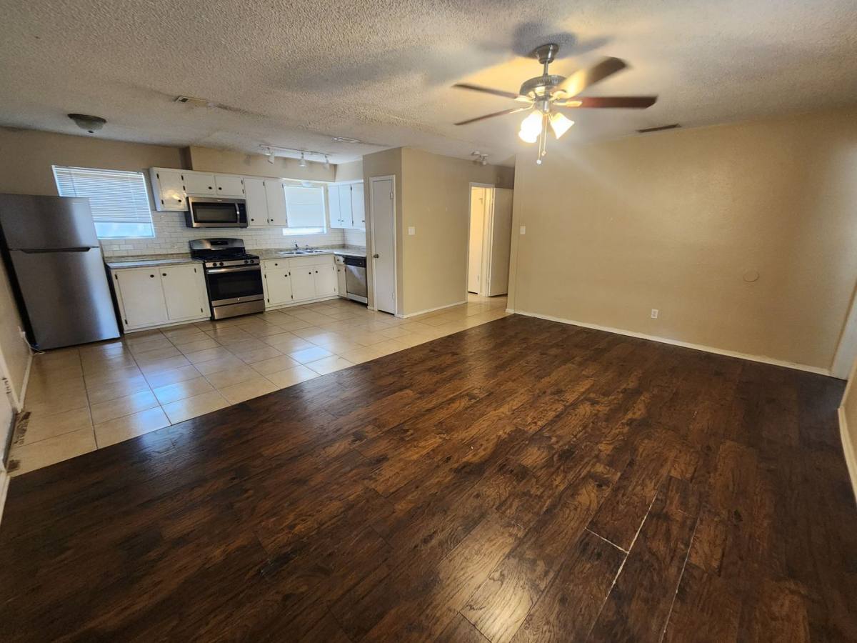 Townhouse for rent at 610 Genard St #A, Austin, TX 78751