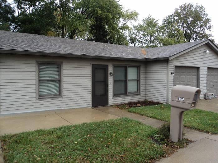 Townhouse for rent at 1808 Kraig Dr, Crawfordsville, IN 47933