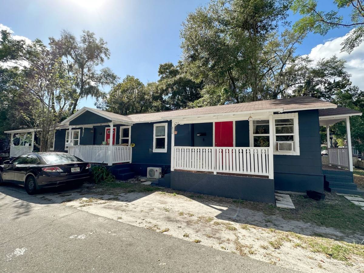 House for rent at 432 NW 9th St, Gainesville, FL 32601