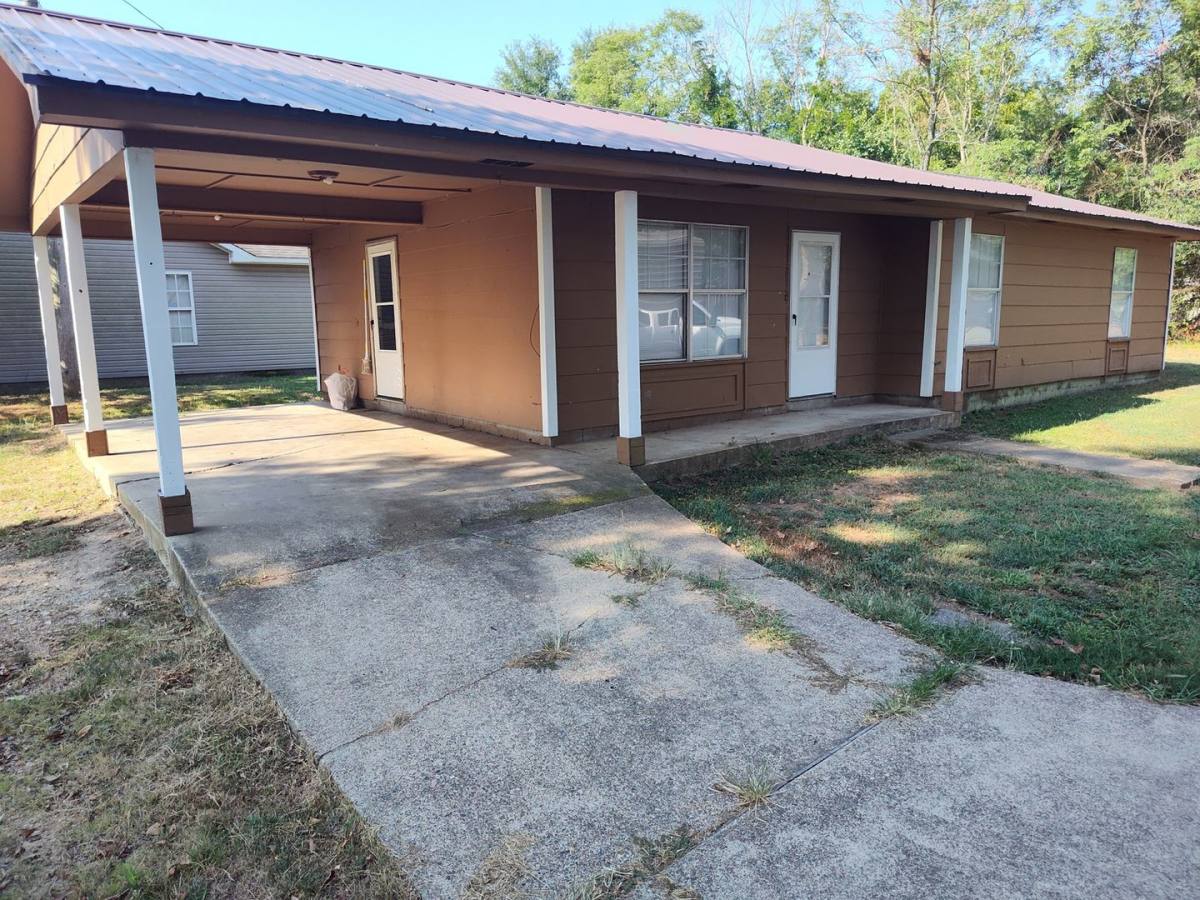 House for rent at 803 W High St, Sheridan, AR 72150