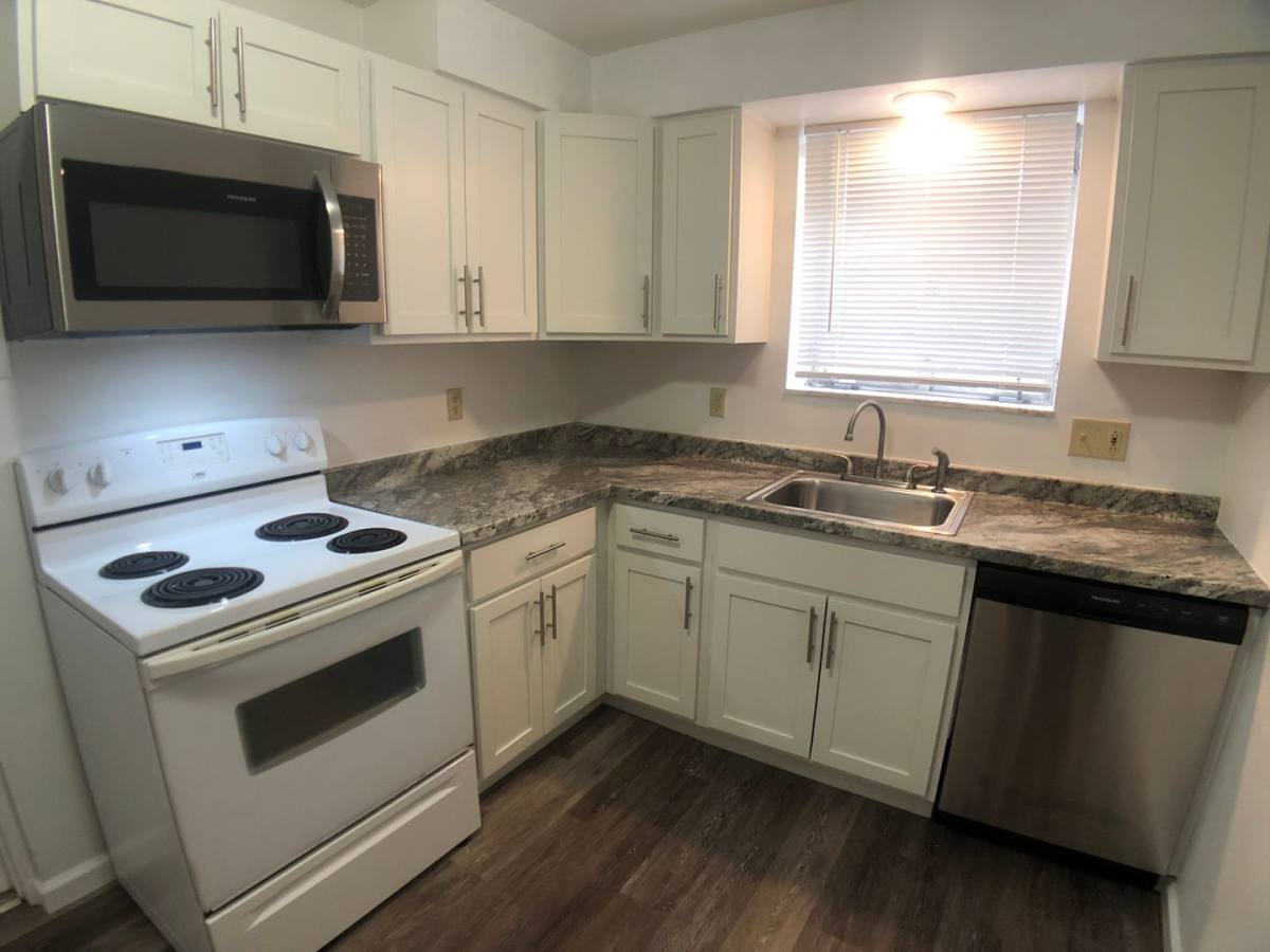 Apartment for rent at 420 E Wheeling St, Washington, PA 15301