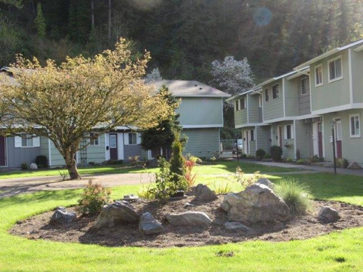 Condo for rent at 540 N Pine St, Burlington, WA 98233