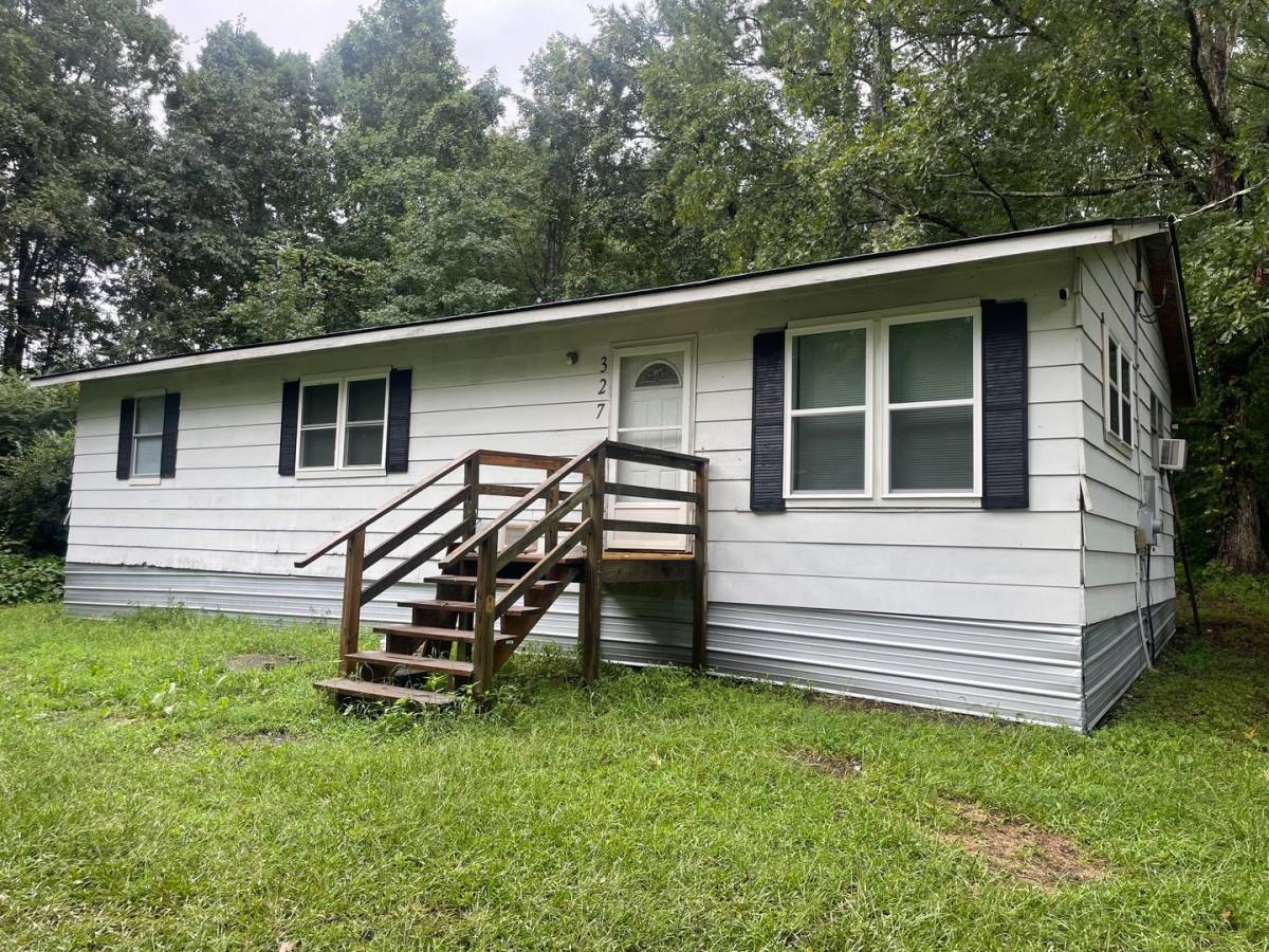 House for rent at 327 Wyatt Rd, Robbins, NC 27325