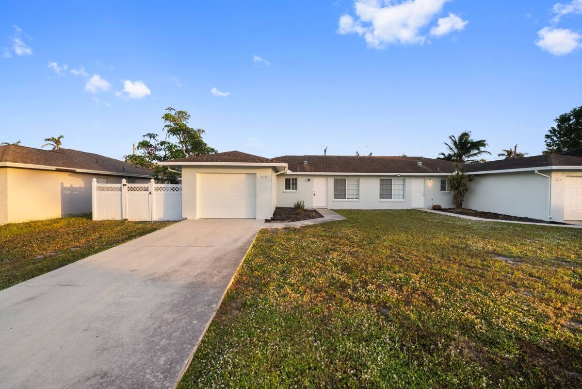 House for rent at 619 108th Ave N, Naples, FL 34108
