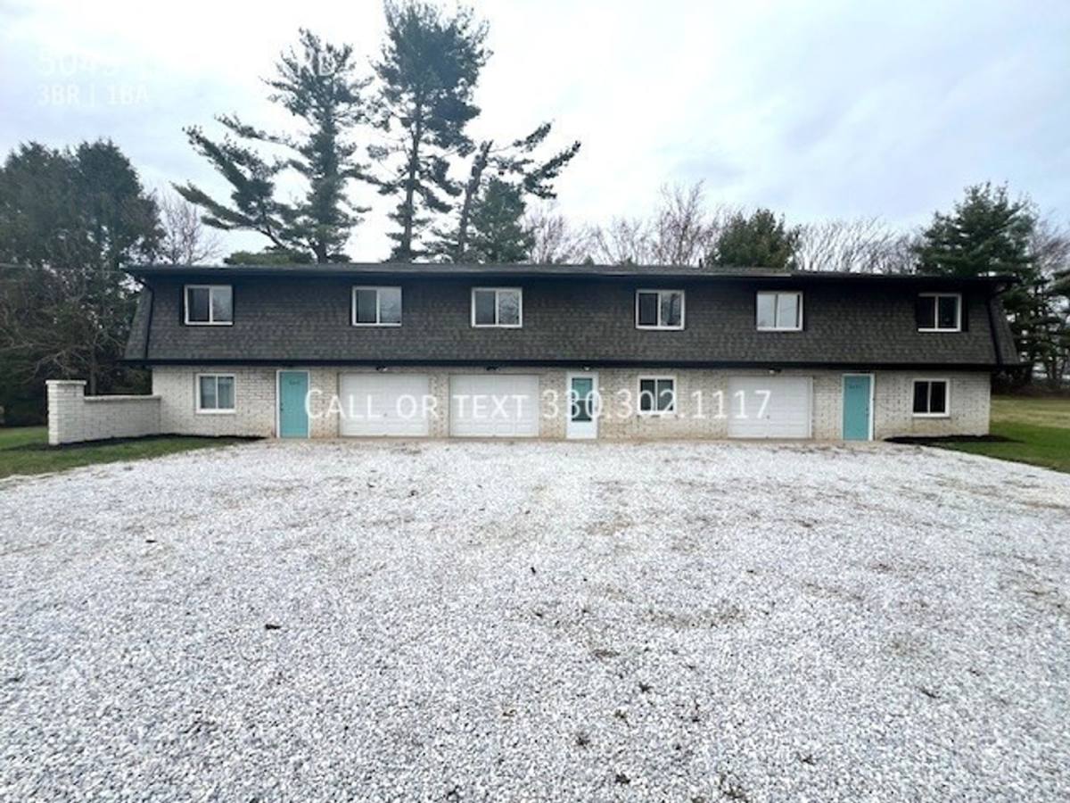 Apartment for rent at 5043 Thursby Rd, North Canton, OH 44720