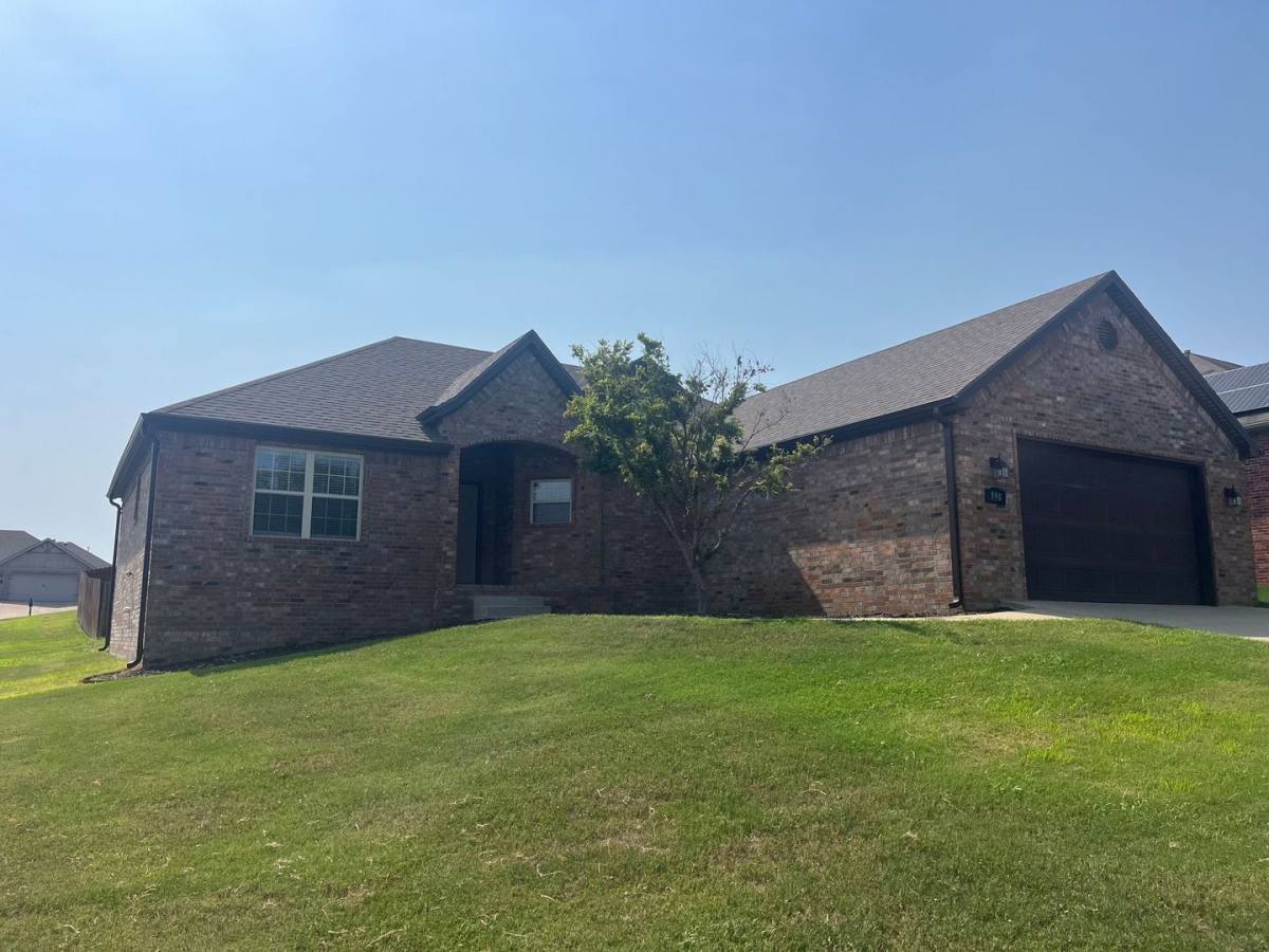 House for rent at 590 Sorrento Dr, Centerton, AR 72719