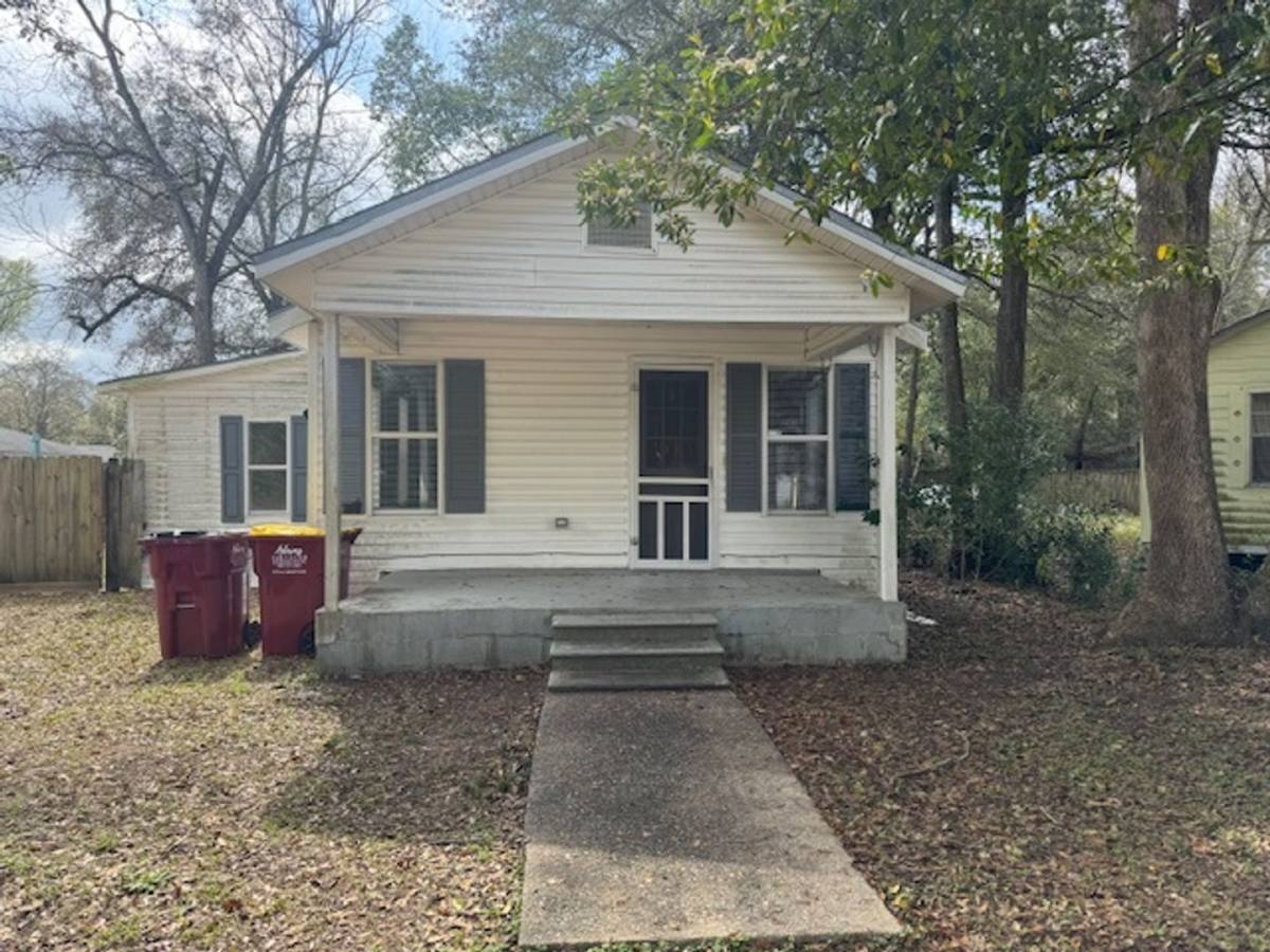 House for rent at 1028 Brett St, Crestview, FL 32536